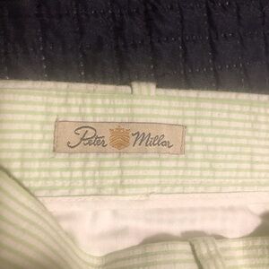 Seersucker shorts. Pleated front.